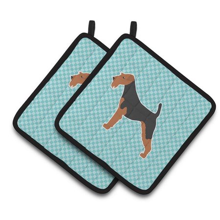 CAROLINES TREASURES Airedale Terrier Checkerboard Blue Pair of Pot Holders BB3757PTHD